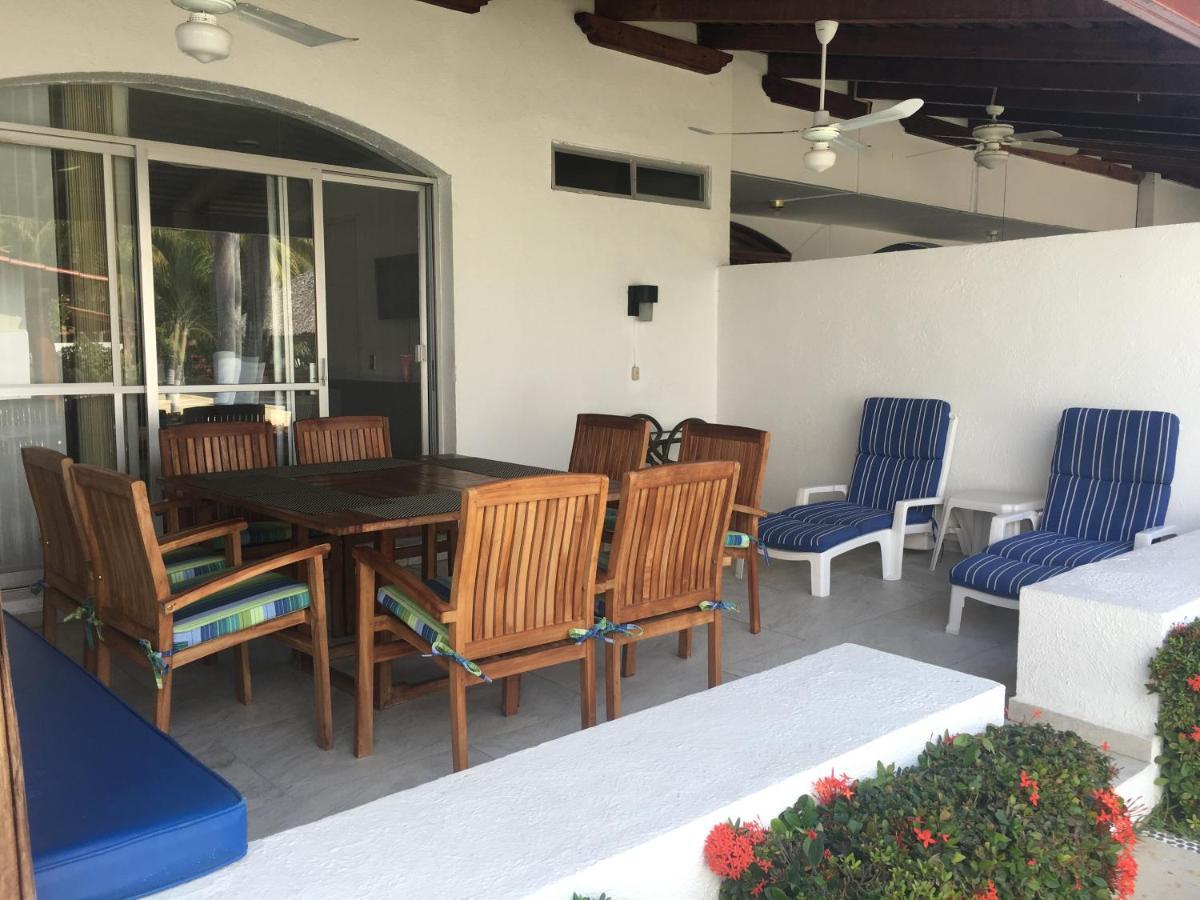 Casa Romantica De Playa Ixtapa  Esterno foto